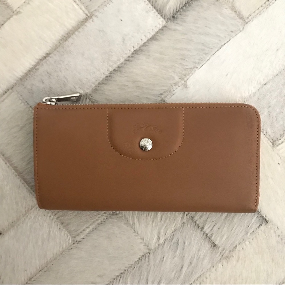 Longchamp Le Pliage Leather Continental ZIP Wallet